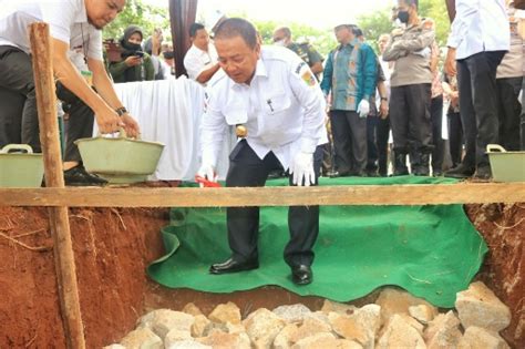 Gubernur Arinal Letakkan Batu Pertama Pembangunan Gedung Pusat Kajian