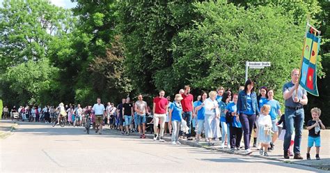 Gro Es Sommerfest Zum Jubil Um