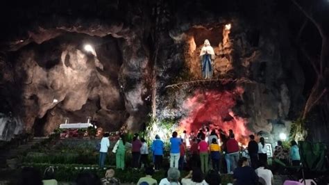 Gua Maria Pohsarang Wisata Religi Umat Katolik Di Kediri