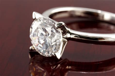 How To Choose The Best Prong Setting For Your Jewelry