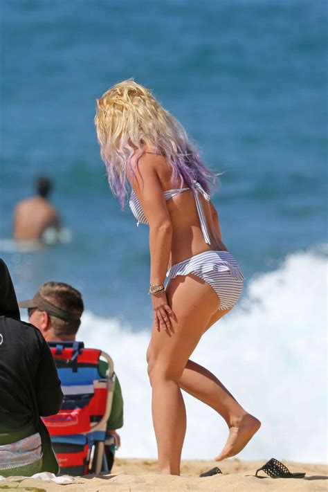 Britney Spears In Bikini 34 Gotceleb