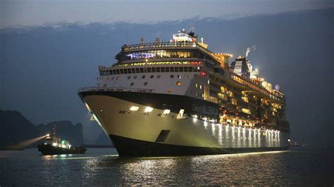 Halong International Cruise Port Welcomes First 5 Star Cruise Ship