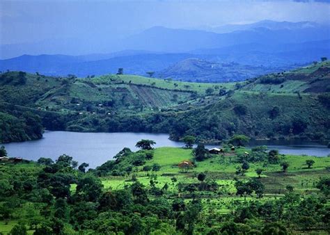 Lake Bunyonyi Map