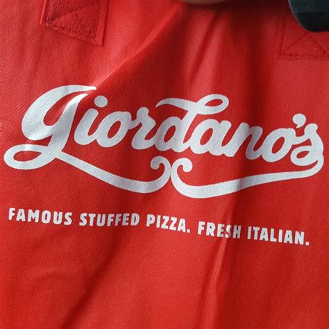 Giordano's - 9 tips