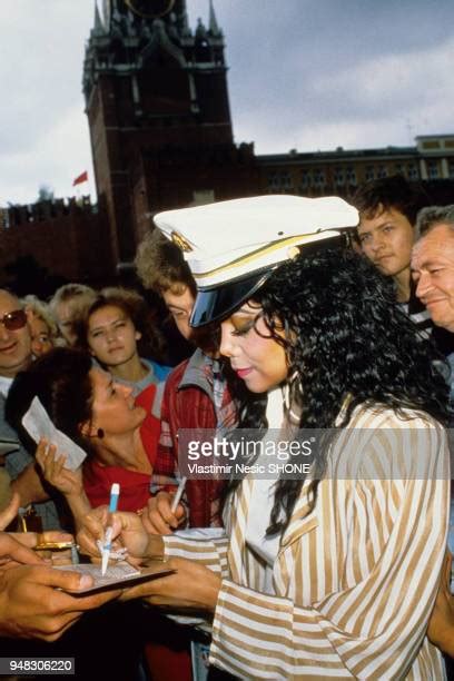 82 La Toya Jackson 1989 Photos And High Res Pictures Getty Images