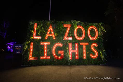 LA Zoo Lights: Christmas Lights at the Los Angeles Zoo - California ...