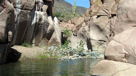 At Least 9 People Are Dead After Flash Flooding In Rural Arizona The