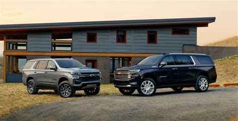 2023 Chevrolet Suburban Color Options