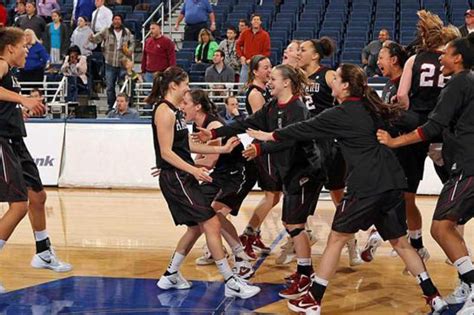 Women's basketball sets record — Harvard Gazette