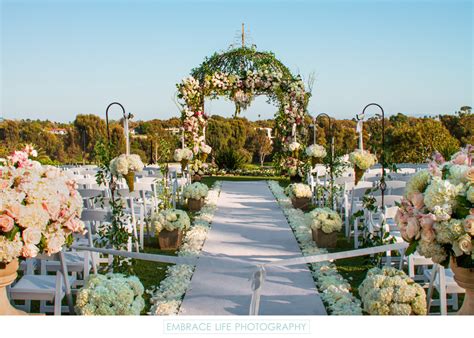 Gorgeous Outdoor Wedding Ceremony Setting - Wedding Décor Photographs - Embrace Life Photography