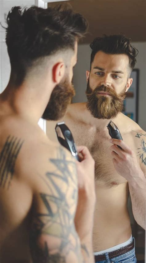 5 simple and easy beard trimming tips that you can do by yourself.