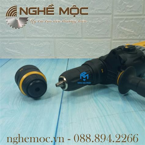 Máy khoan búa Dewalt D25144K-B1 – mochaiphat