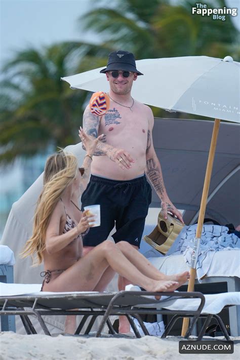 Kenzie Werner Sexy Seen With Johnny Manziel Shows Off Her Hot Body At The Beach In Miami Aznude