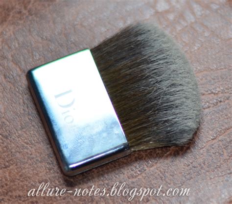 Последний шанс для пудры Dior Diorskin Nude Compact Nude Glow Versatile Powder Makeup FPS 10 SPF