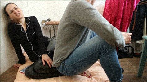 Story Of GREAT And SEXY BRUNETTE Boy Sit Of Feet In Black Leather Leggins 1920x1080 WMV