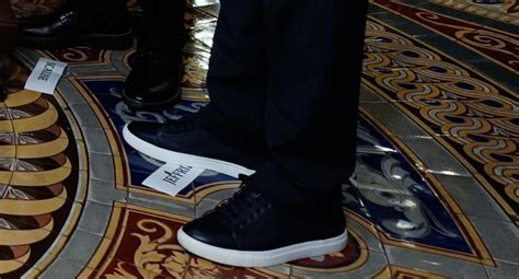 Hakeem Jeffries Wears Versatile Lifestyle Sneakers At Donald Trumps