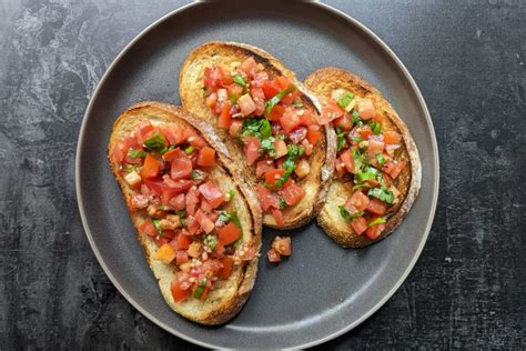 Easy Burrata Bruschetta Toasts With Tomatoes