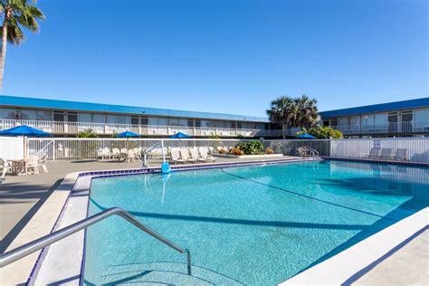 Days Inn by Wyndham Titusville Kennedy Space Center | Titusville, FL Hotels