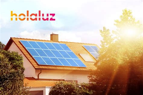 Calcula tu instalación de placas solares Holaluz