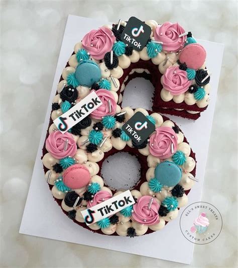 Ells Sweet Treats On Instagram Cant Believe This Is The First Tiktok Theme Cake I Make