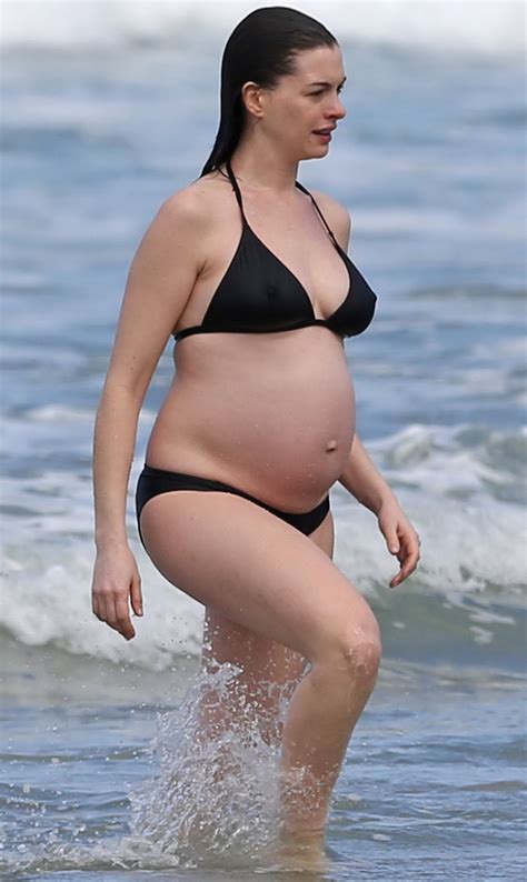 Pregnant Anne Hathaway In Bikini At A Beach In Hawaii