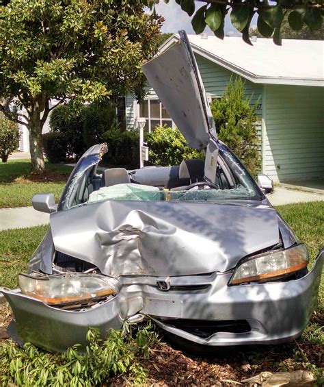 Firefighters cut roof off car to free man in crash on Historic Side ...