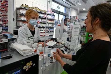 C Te Dor Coronavirus Les Pharmacies En Attente De Leurs Livraisons