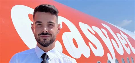 easyJet Cabin Crew | easyJet Careers