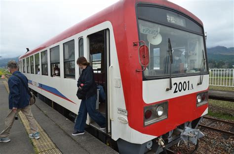 南阿蘇鉄道は「地域の宝」 熊本地震で被災、復旧工事の最前線 毎日新聞