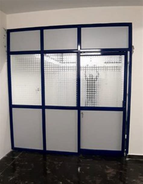 Aluminum Partition Cabin For Office Thickness Mm At Rs Sq Ft