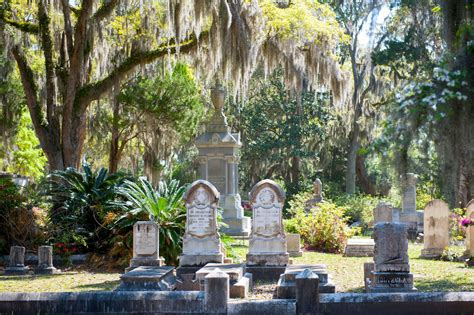 Top Ten Most Haunted Places In Savannah Savannah Terrors Kompremos