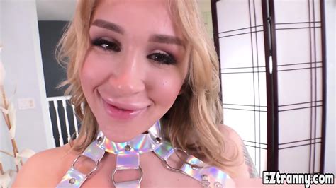 Inked Ts Babe Fucking A Busty Redhead Sluts Pussy