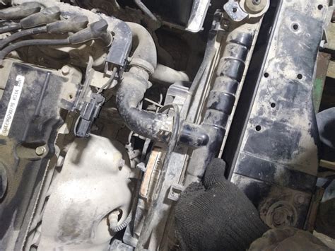 Замена переднего троса капота — KIA Rio (2G), 1,4 л, 2010 года | своими ...