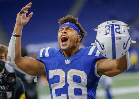 Indianapolis Colts Nyheim Hines Admits Indy Let Jonathan Taylor Down