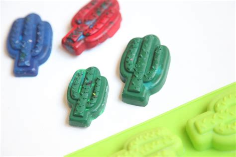 How To Melt Crayons In Silicone Molds A Step By Step Craft Tutorial The Pretty Life Girls