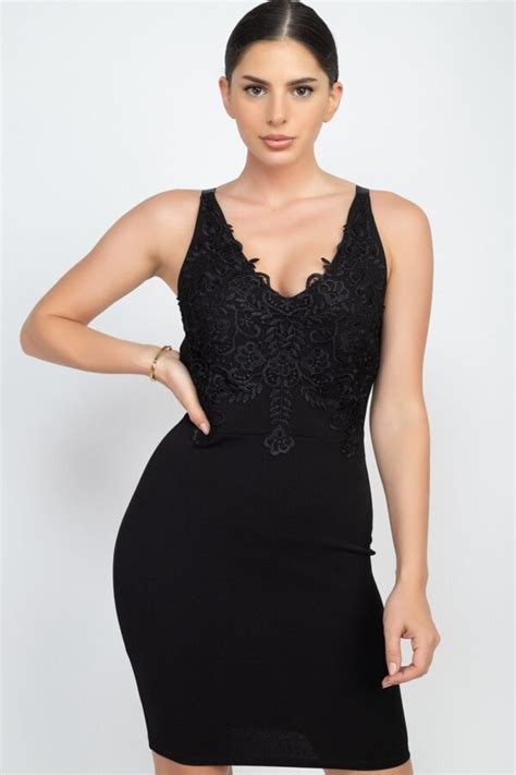 Vestido Negro Corto De Tirantes D Dalo Boutique