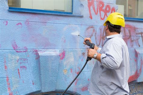 Graffiti Flut So Wehrt Sich Neubau Neubau