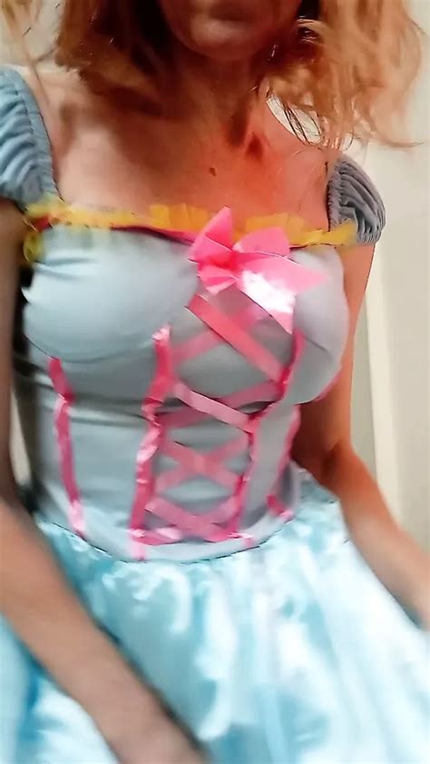 California Girls Parody MILF Porn Feat Poutchiee XHamster