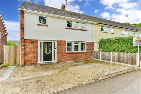 3 Bedroom End Of Terrace House For Sale In Sycamore Road Strood