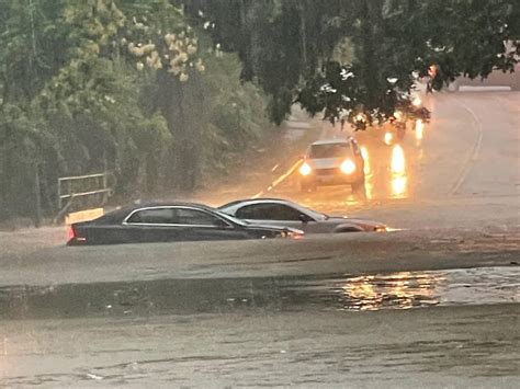 Texas Declara Estado De Desastre Por Severas Inundaciones Que Dejan Al