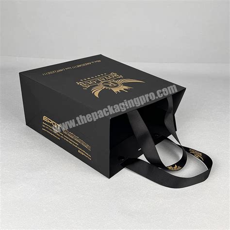 Lipack Hot Stamping Gold Foil Logo Matte Black Paper Bag Promotion Luxury Clothing Paper Bags