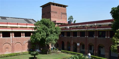 DU UG Admission 2024 Mop Up Round Through Class 12 Score Schedule