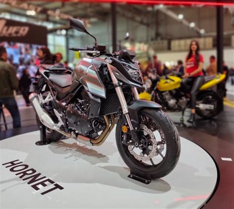 La Honda Hornet la nouvelle moto de la marque légendaire Village motos