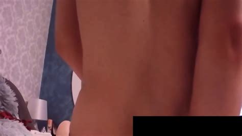 Blonde Hottie Fucks Her Cunt Using Her Dildo