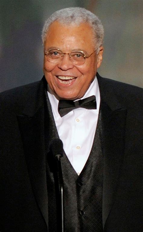 James Earl Jones Is Alive Star Falls Victim To Internet Death Hoax E