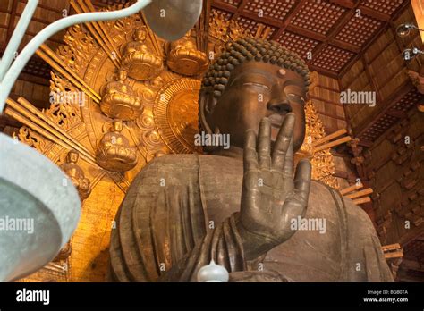 La isla de Japón Honshu Nara Templo Todai Ji Daibutsu den sala del