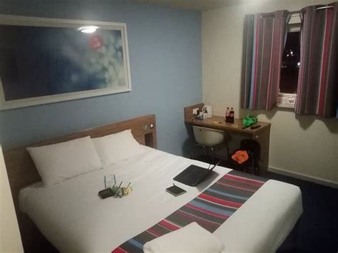 TRAVELODGE HUDDERSFIELD - Updated 2024 Prices & Hotel Reviews (England)