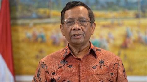 Jokowi Tak Bisa Tolak Pencopotan Hakim MK Aswanto Oleh DPR