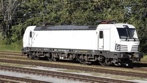 Siemens Mobility A D Cargo Podepsaly Smlouvu Na Dv Lokomotivy Vectron