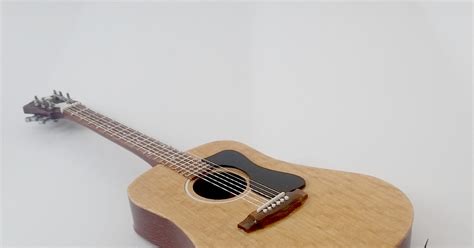 Мини гитара GUILD d35 | Пикабу
